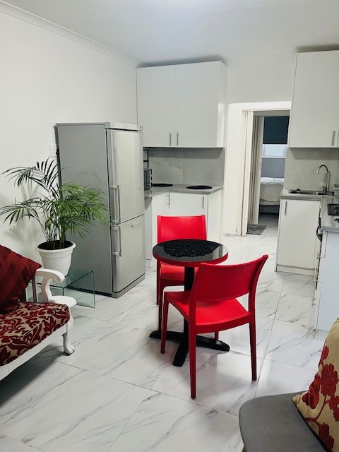 To Let 1 Bedroom Property for Rent in Table View Western Cape